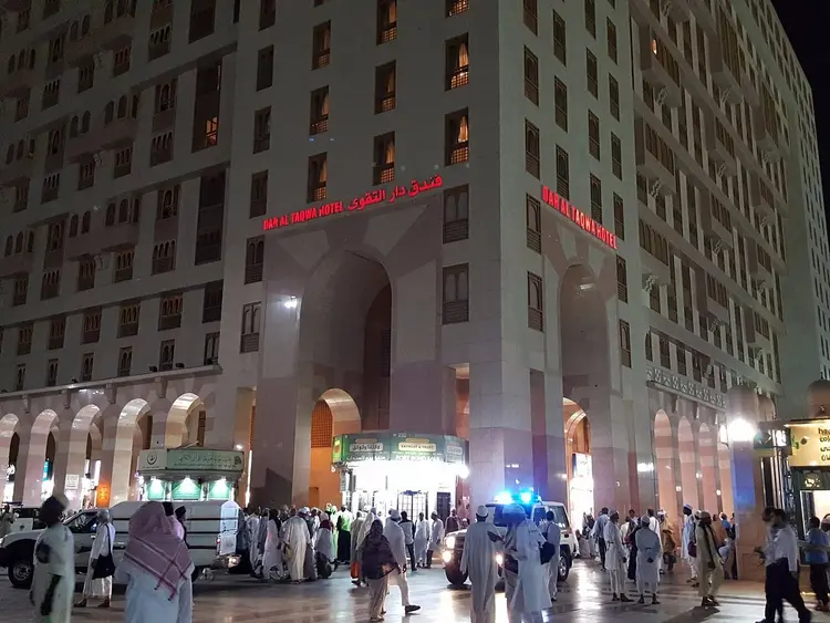 Umrah-hotel direct op loopafstand van Masjid an-Nabawi – Halalvakantiegids.nl