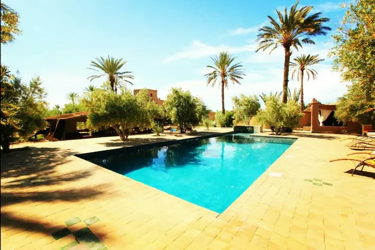 Kasbah 123 Soleil Skoura – luxe halal hotel met privé zwembad, boerkini-vriendelijk en ideaal voor huwelijksreizen.