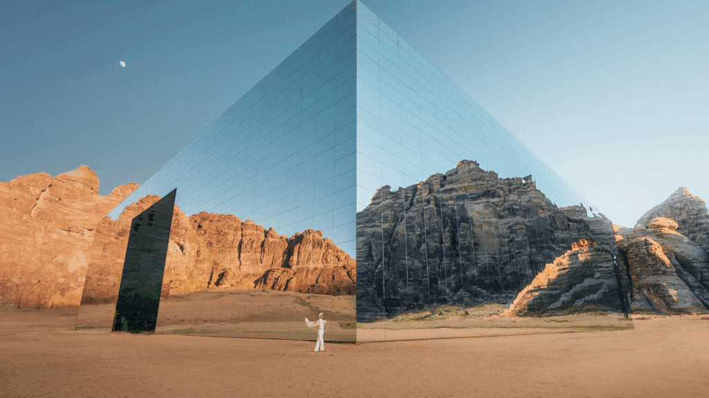 Maraya Concert Hall in Al-Ula Saoedi-Arabië – grootste spiegelgebouw ter wereld.