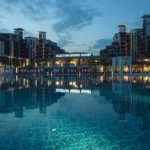 Selectum Luxury Resort, luxe halalvriendelijk resort in Belek met nachtverlichting en groot zwembad