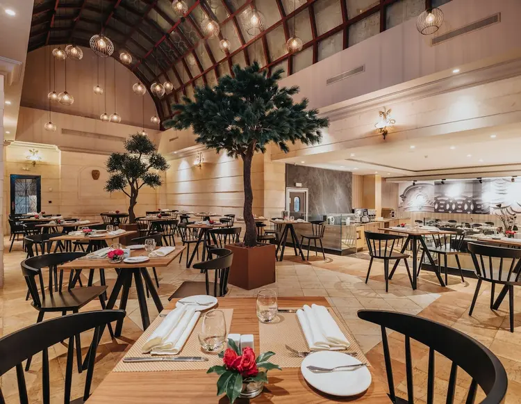 Restaurant in Idou Anfa Hotel Casablanca – halal dining bij boerkini-vriendelijke hotels Casablanca-Settat