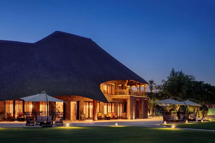 Nofa Riyadh Radisson Collection luxe halal resort villa in Saudi-Arabië, top 10 beste halal hotels Saudi-Arabië