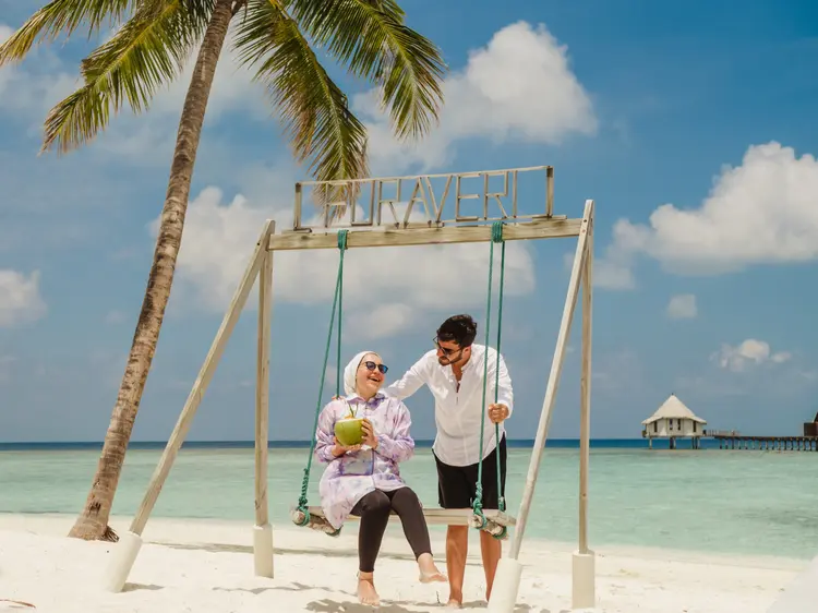 Halal honeymoon hotel met moslimstel op strand in Furaveri Malediven