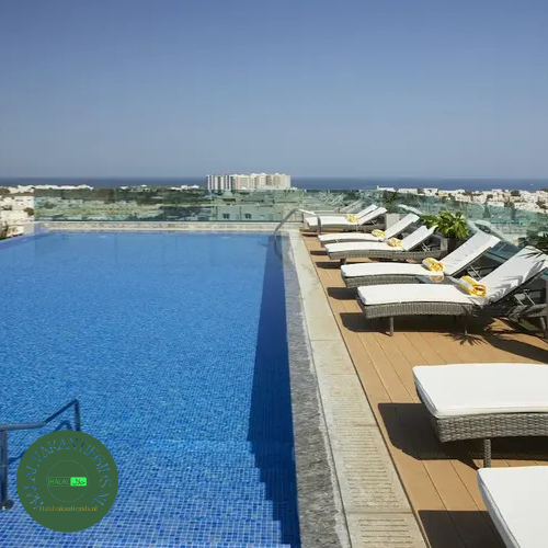 Restaurant bij Royal Tulip Muscat – halal hotels oman.