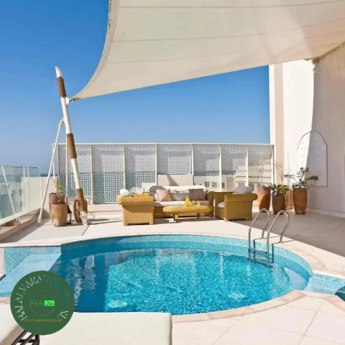 Privézwembad met zeezicht bij Sofitel Bahrain Zallaq.