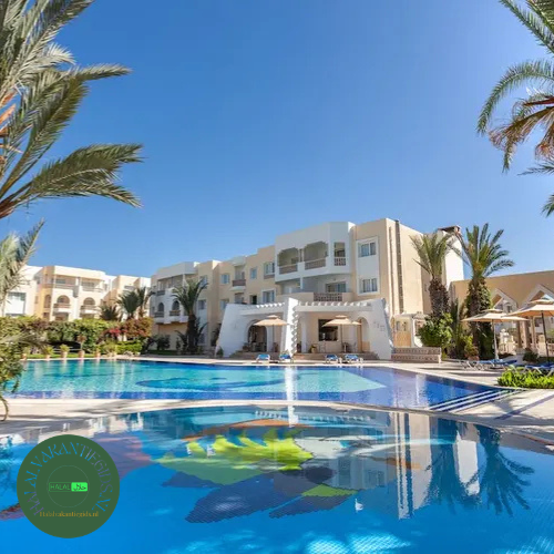 Zwembad bij Corail Apart’hotel & Splash Park in Hammamet, een van de beste 100% alcohol vrije hotels wereldwijd.