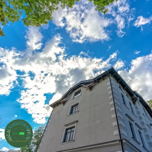 Gebouw van Heritage Hotel Krone in Sarajevo, een van de beste 100% alcohol vrije hotels wereldwijd.