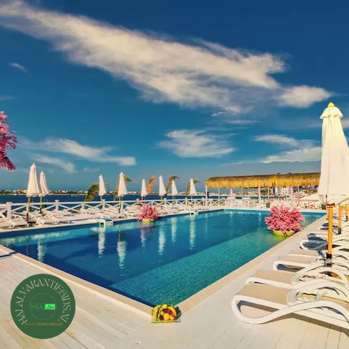 Zwembad bij Porto Marina Hotel & Spa in El Alamein, een van de beste 100% alcohol vrije hotels wereldwijd.