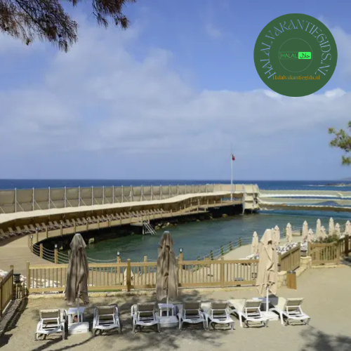 halal all inclusive Turkije 2026 Wome Deluxe Alanya privé strand women only zwembad en ligbedden