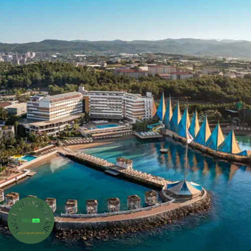 Luchtfoto van Adin Resort Hotel in Alanya, een van de beste 100% alcohol vrije hotels wereldwijd.