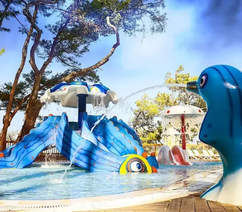 Kinderzwembad met glijbanen – Wome Prime Halal Resort Alanya Halalvakantiegids.nl